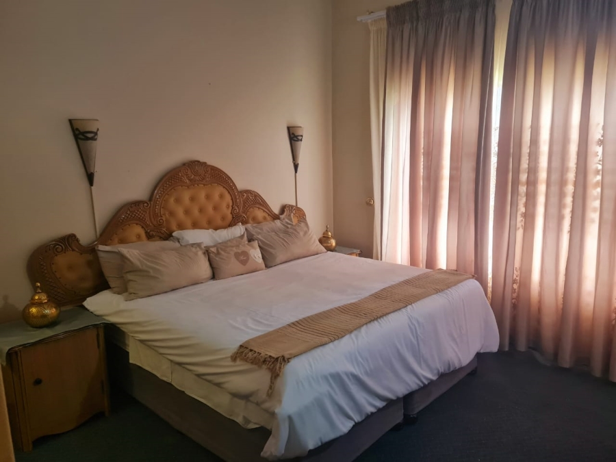 Commercial Property for Sale in Lindequesdrif North West
